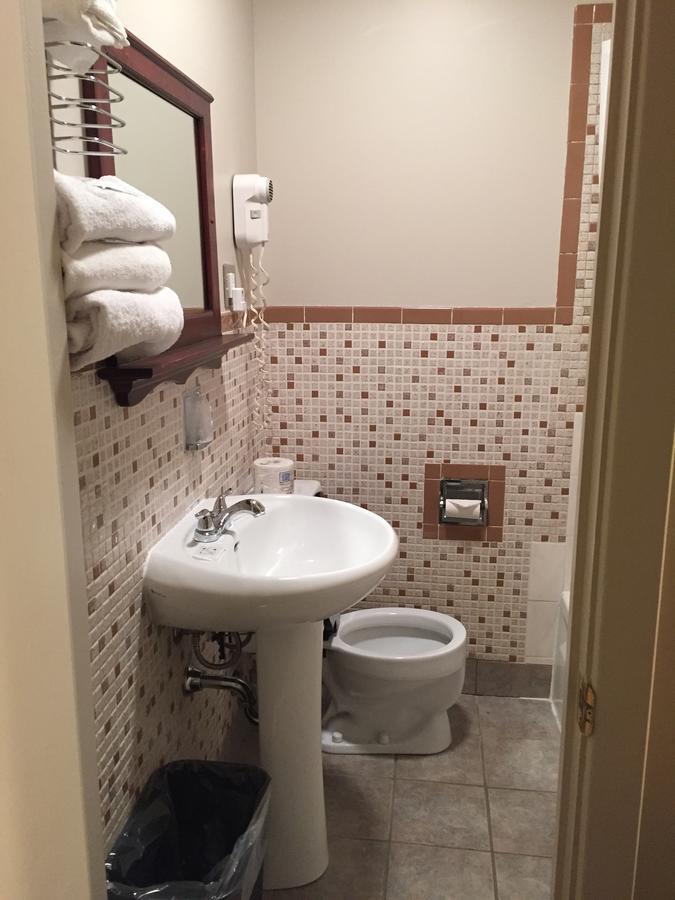 Hotel Motel Arnold Woburn Екстер'єр фото