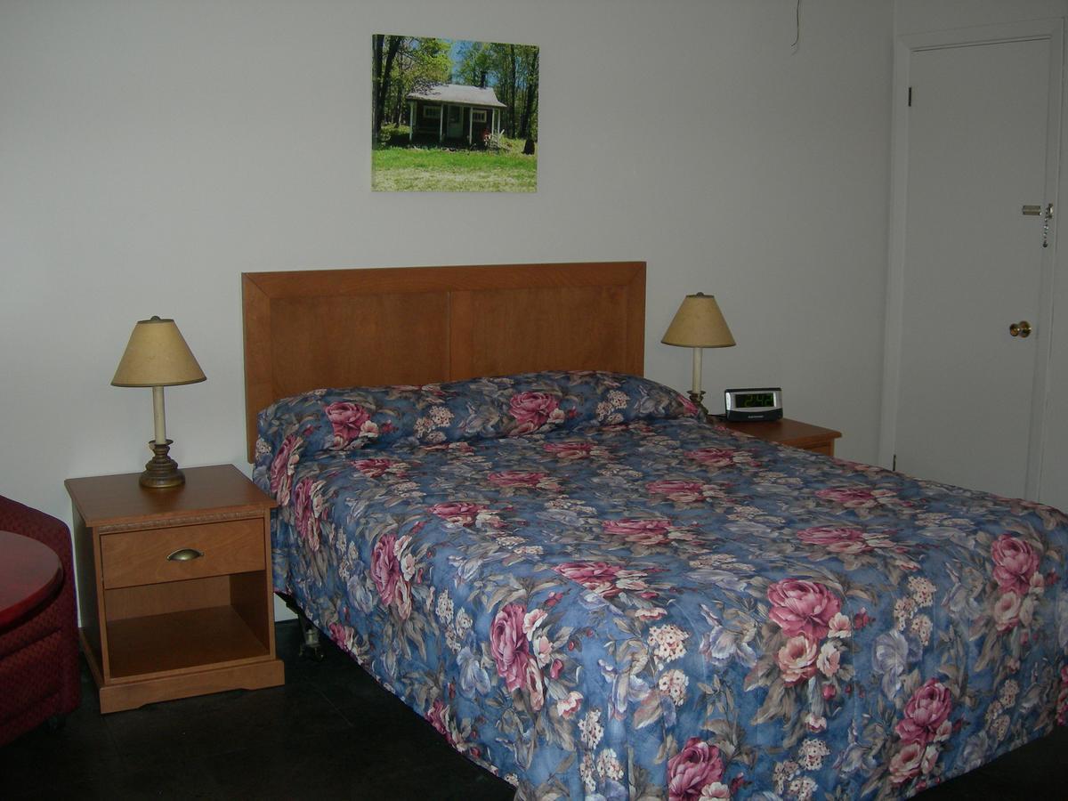 Hotel Motel Arnold Woburn Екстер'єр фото