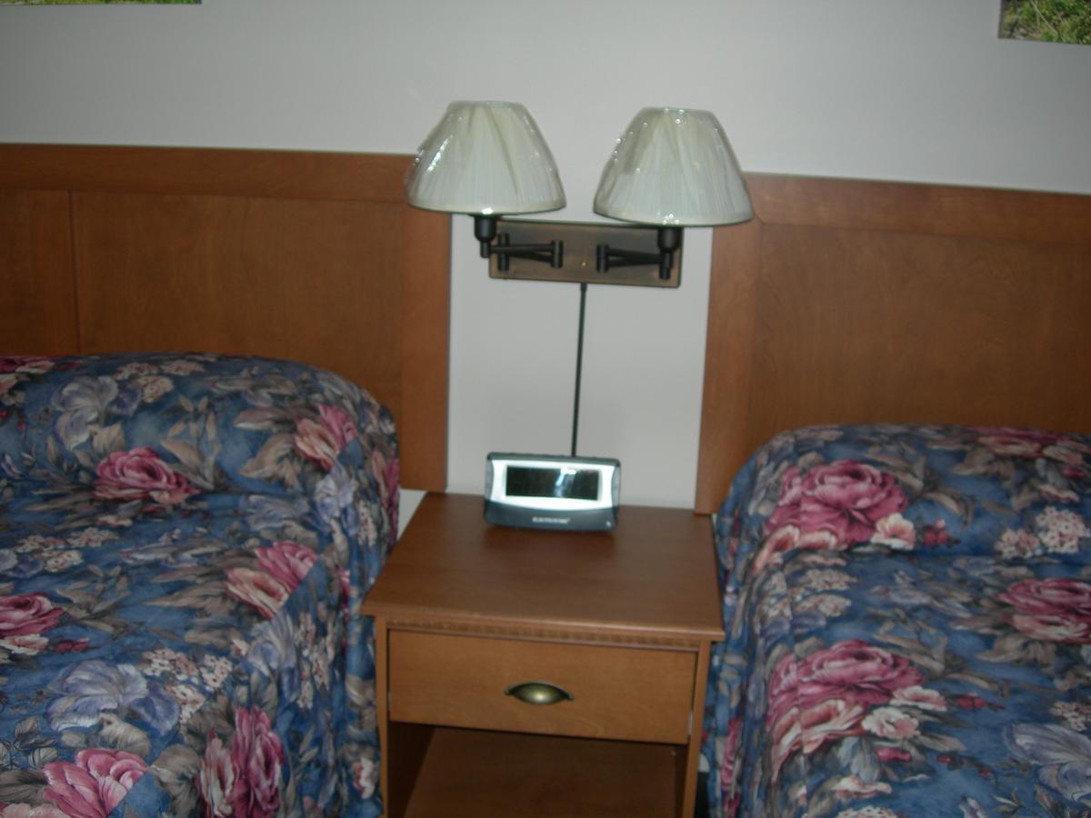 Hotel Motel Arnold Woburn Екстер'єр фото
