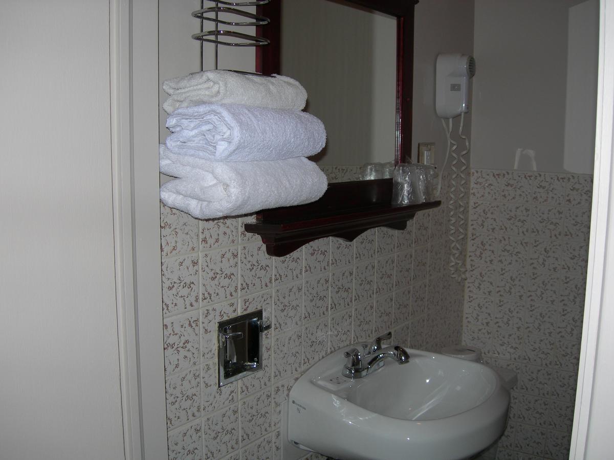 Hotel Motel Arnold Woburn Екстер'єр фото