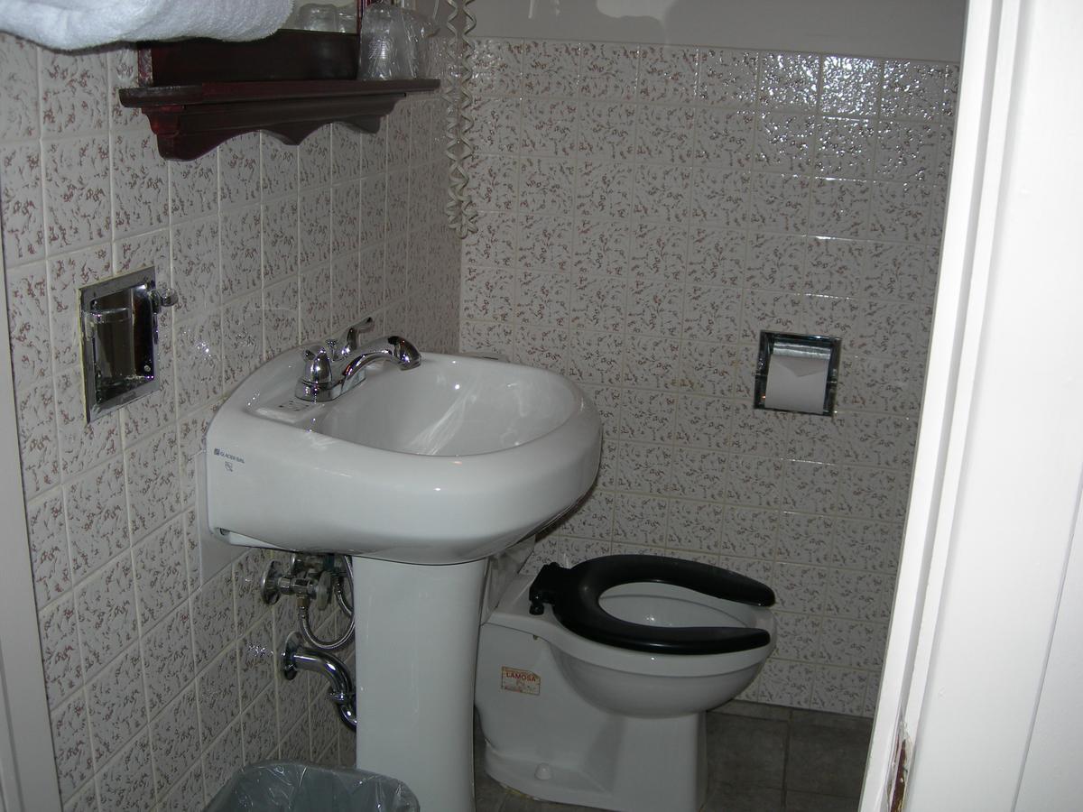 Hotel Motel Arnold Woburn Екстер'єр фото